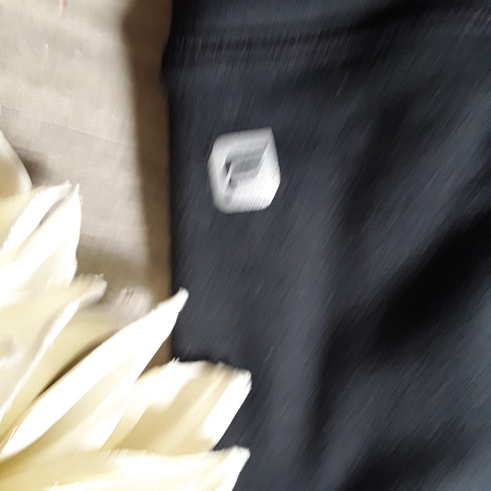 Vgw-Fabletics Zoey Black Mesh Compression Capri - image 6